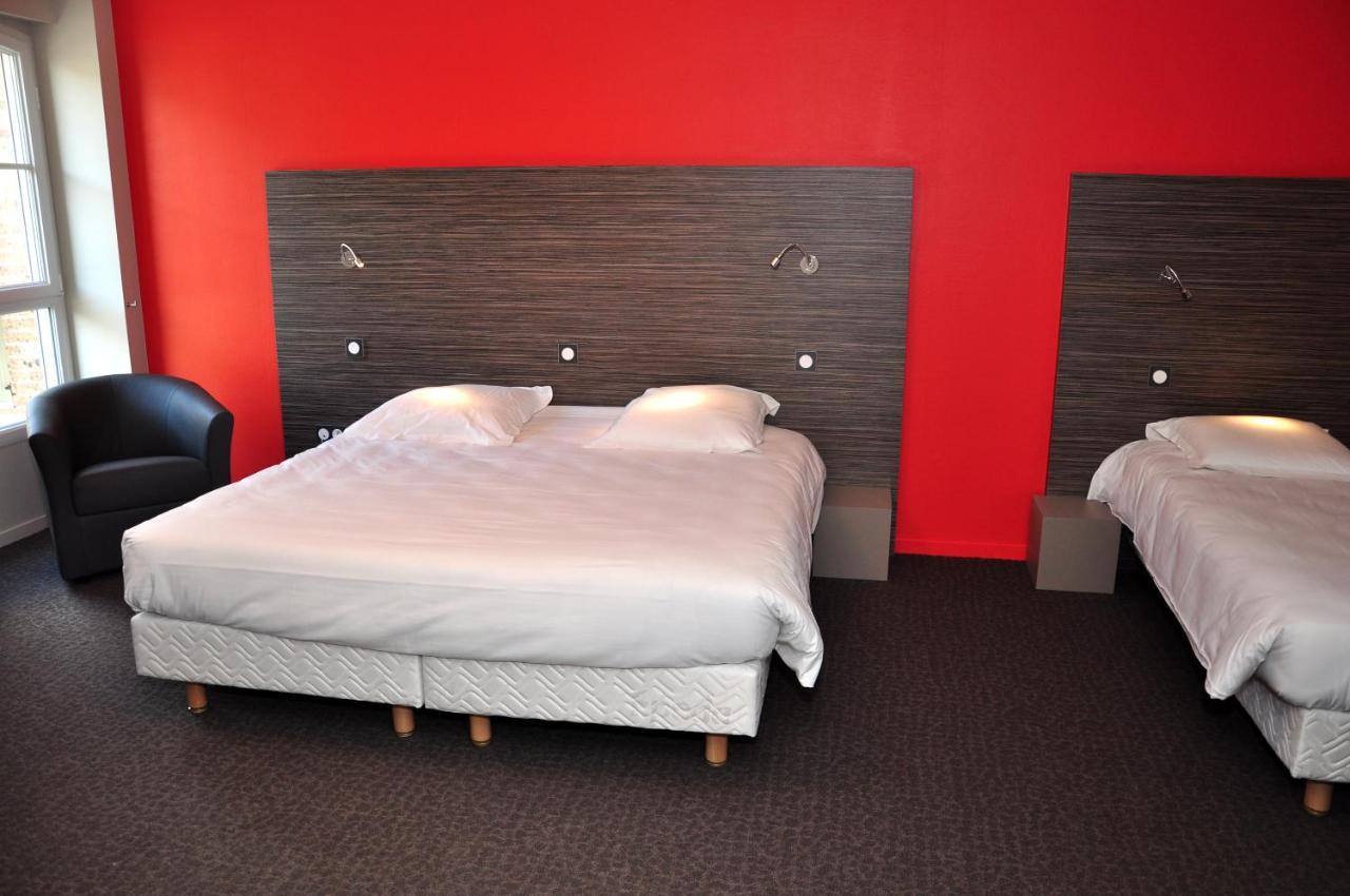 Logis Hotel A La Bonne Auberge Laval  Buitenkant foto